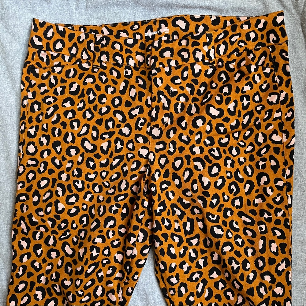 Old Navy Leopard Print Ankle Pants - Tan, Black, White - Picture 9 of 10